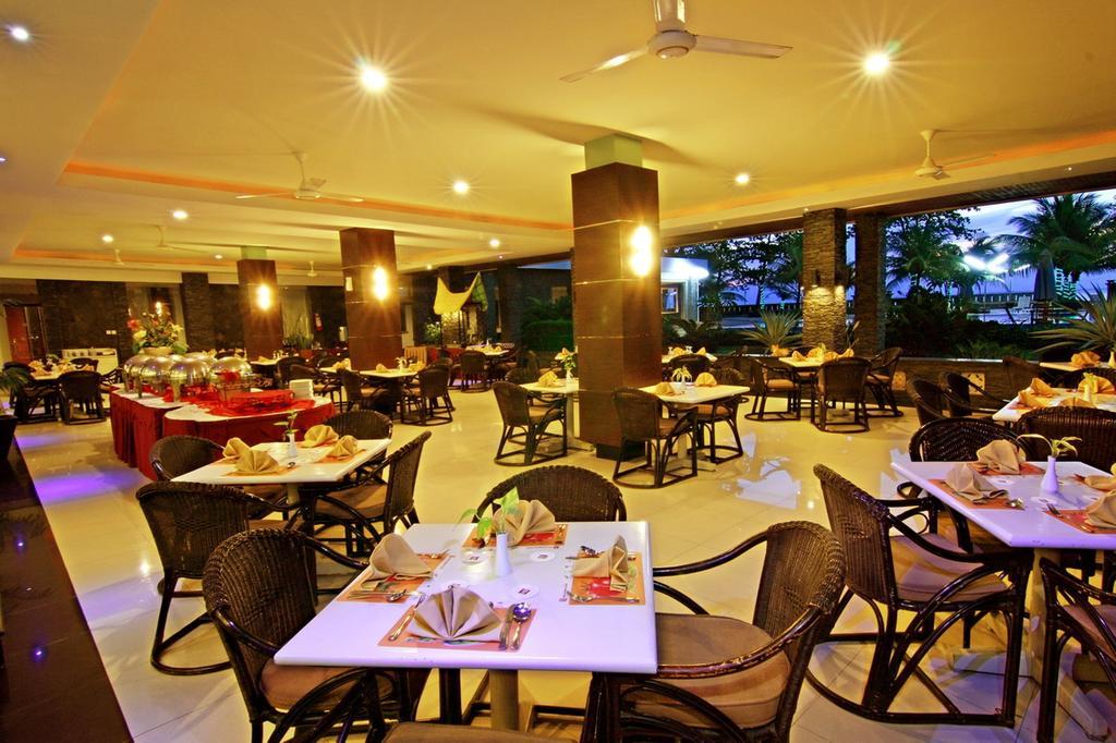 פדאנג Pangeran Beach Hotel מראה חיצוני תמונה