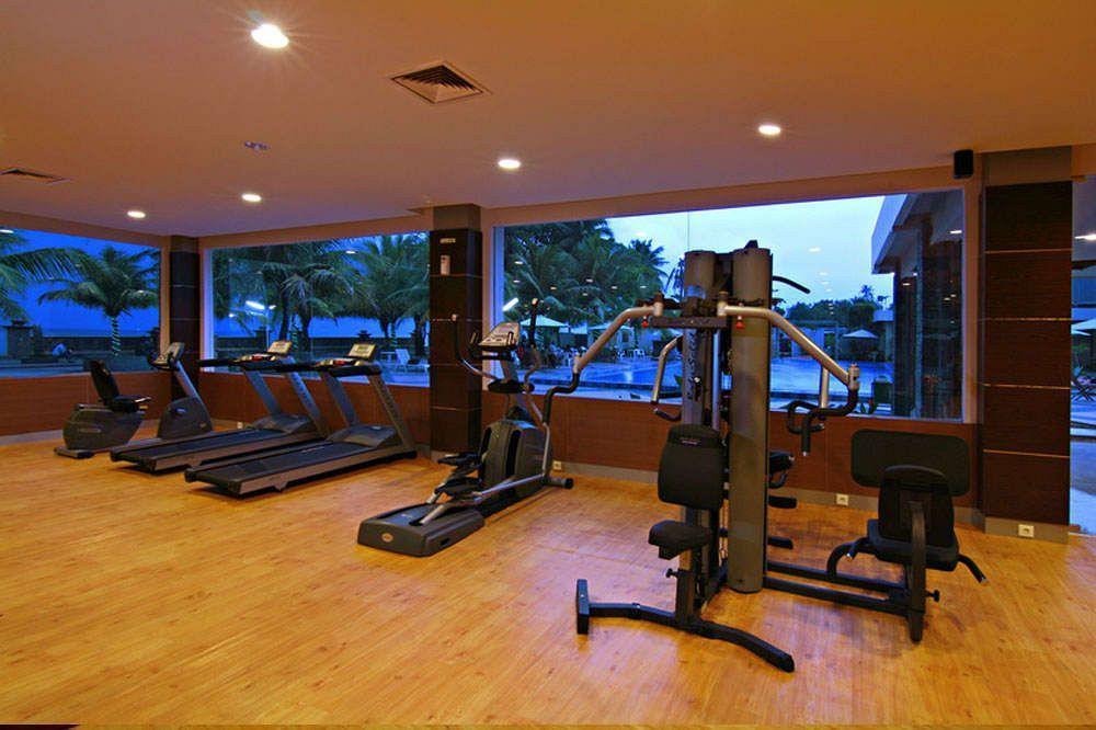 פדאנג Pangeran Beach Hotel מראה חיצוני תמונה